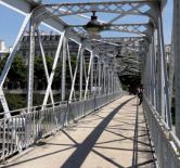 Images of Passerelle Mornay