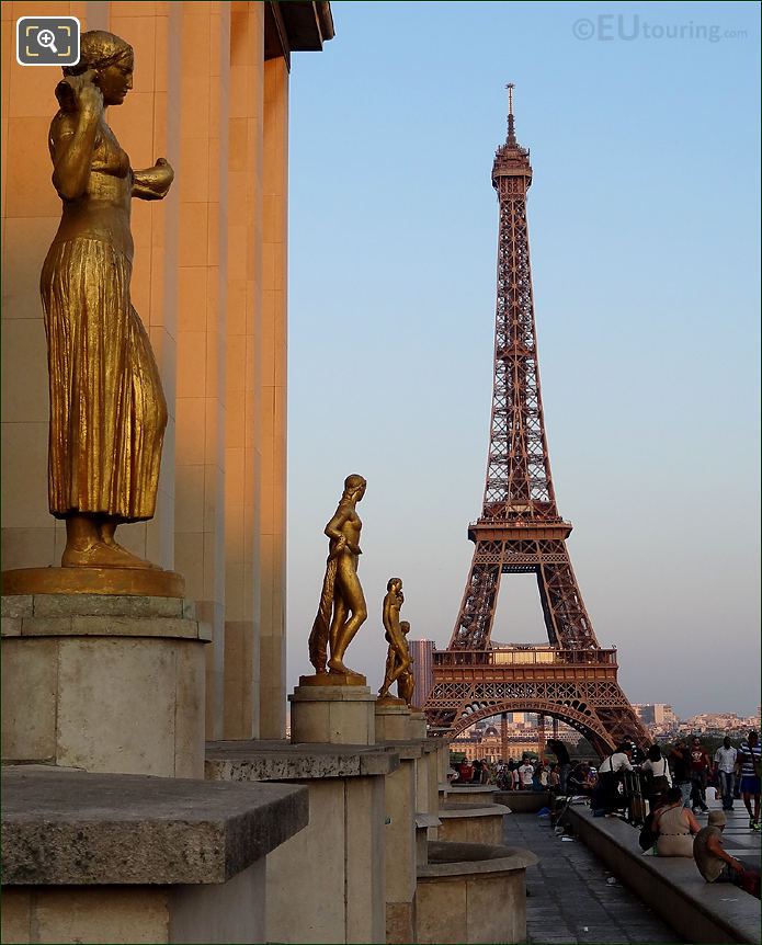 Golden statues at Palais de Chaillot
