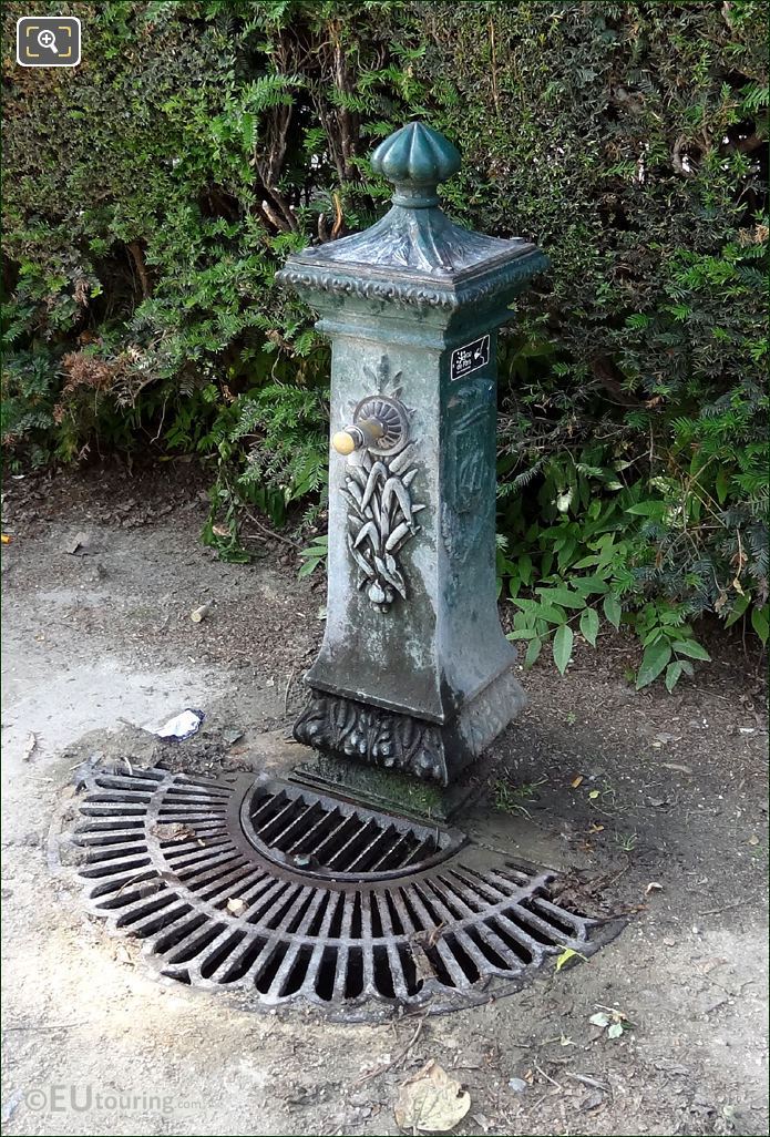 Square Barye wallace drinking water fountain