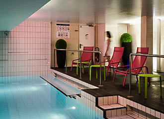 Adagio Aparthotel Paris Centre Tour Eiffel Swimming Pool