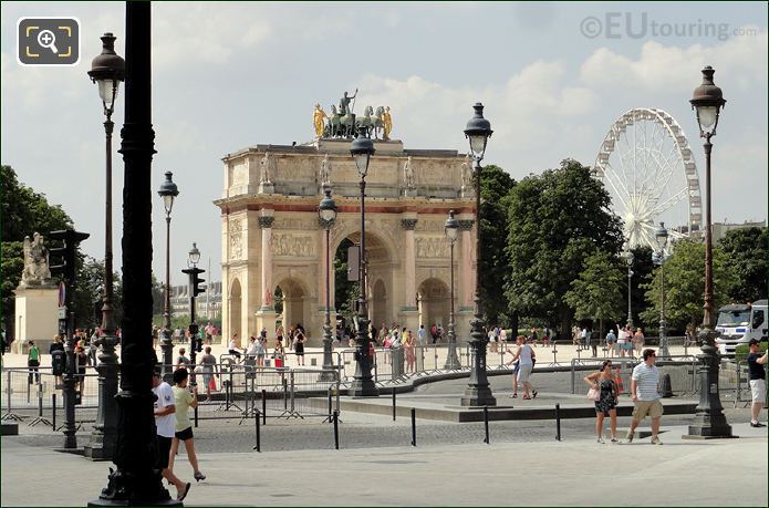 Arc de Triomphe du Carrousel and ferris wheel