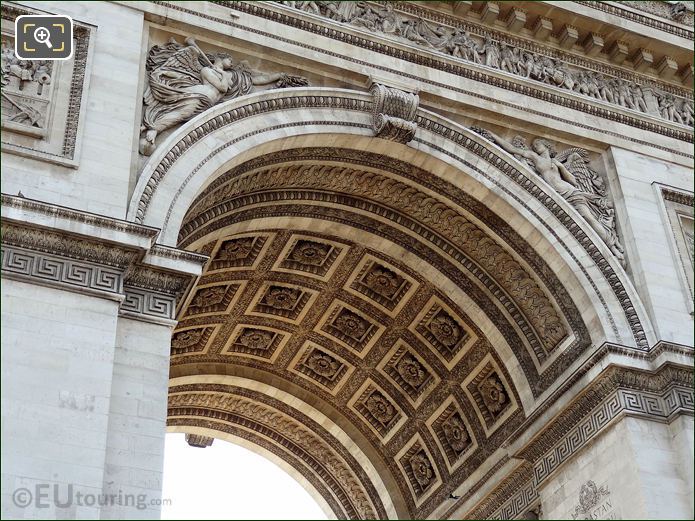 Arc de Triomphe bas relief carvings