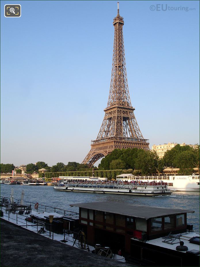 Bateaux Mouches boat at the Eiffel Tower