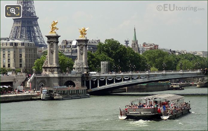 Bateaux Parisiens boat Jeanne Moreau