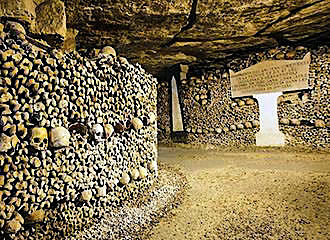 Catacombes de Paris stone plaque