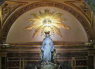 Saint Catherine Laboure in Chapelle Notre Dame de la Medaille Miraculeuse