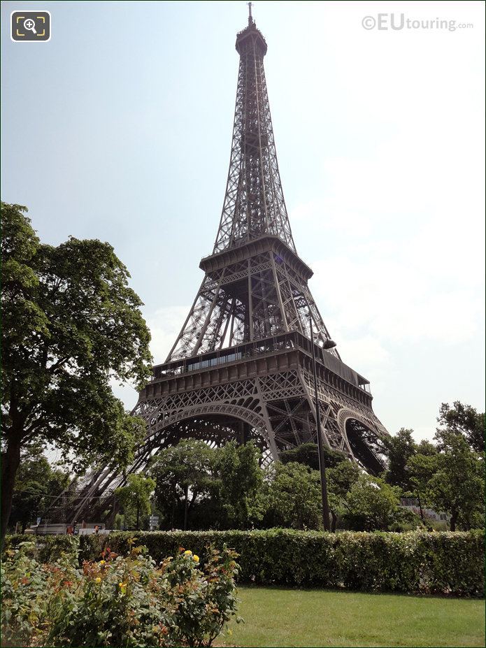 Eiffel Tower view from Quai Branly