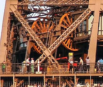 Eiffel Tower elevators wheels