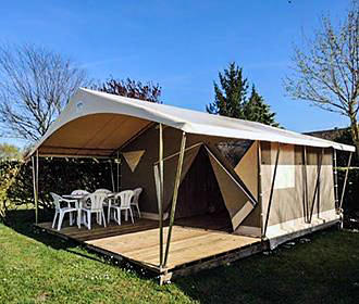 Camping l'Arada Parc tent rental