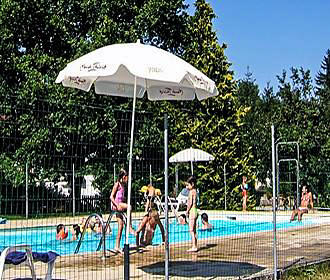 Camping de la Foret swimming pool