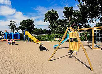 Eldapi Vacances Campsite La Ferme playground