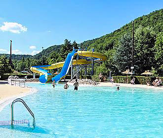 Camping Les Moulettes swimming pool