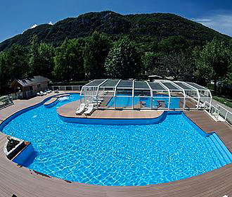 Camping Les Fontaines swimming complex