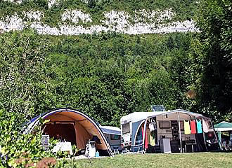 Camping Les Fontaines pitches