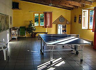 Camping les Cerisiers table tennis