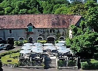 Chateau de Lacomte Country Club restaurant