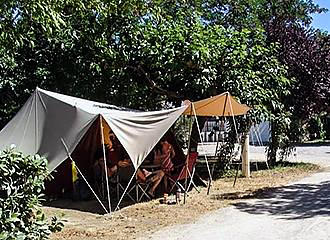 Camping La Garenne tent pitches