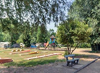 Camping Municipal de l’Aulnaie playground