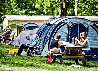 Huttopia Versailles campsite pitches