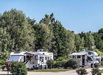 Camping Lac d'Orient pitches