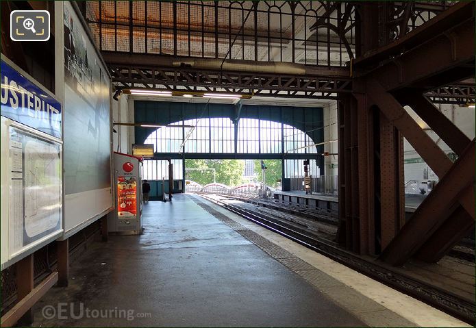 Metro platform Gare d'Austerlitz