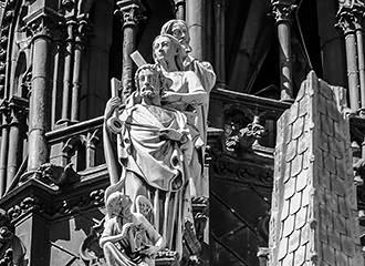 Apostle statues on Notre Dame Cathedral