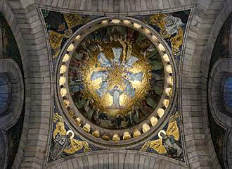 Sacre Coeur Basilica golden dome ceiling