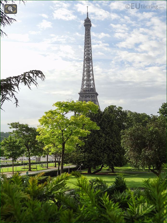 Eiffel Tower viewed SE from Jardins du Trocadero