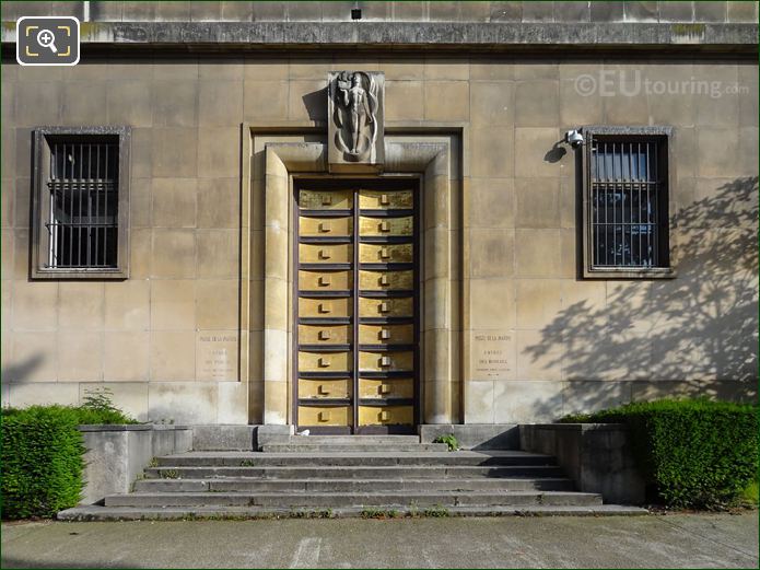 Palais de Chaillot West wing gilded doors facing Jardins du Trocadero