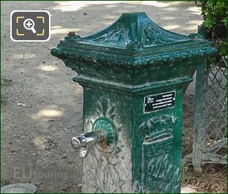 Public drinking water point in Jardins du Trocadero