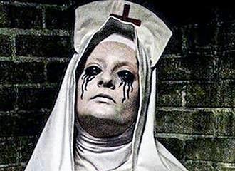 Horror nun at Le Manoir de Paris