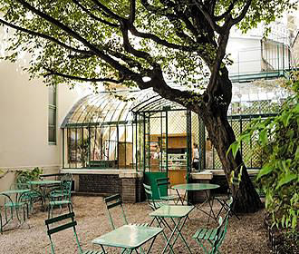 Cafe Vie Romantique tea salon