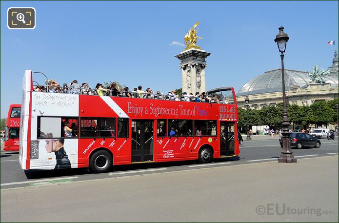 Les Car Rouges open top sightseeing tour bus