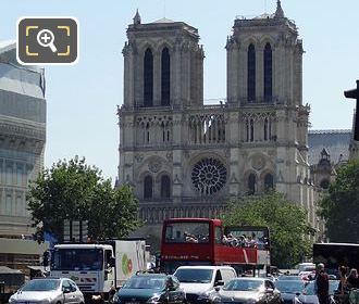 Les Car Rouges visiting Notre Dame
