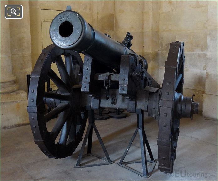 French Army cannon at Les Invalides