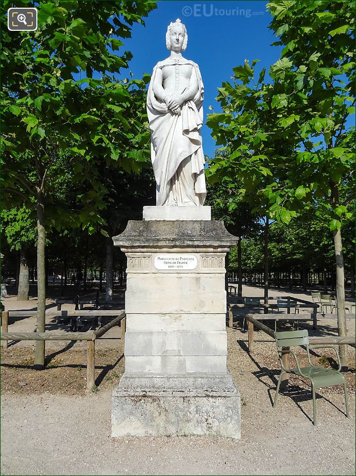 Jardin du Luxembourg Marguerite de Provence statue on West terrace