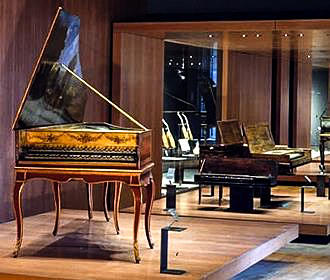 Musee de la Musique harpsichord