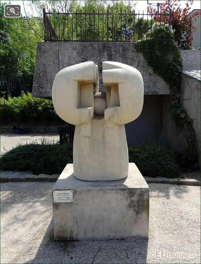 Abellio sculpture by Aglae Liberaki