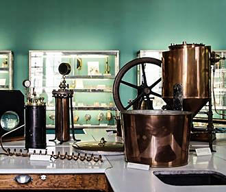 Scientific equipment at Musee Pasteur