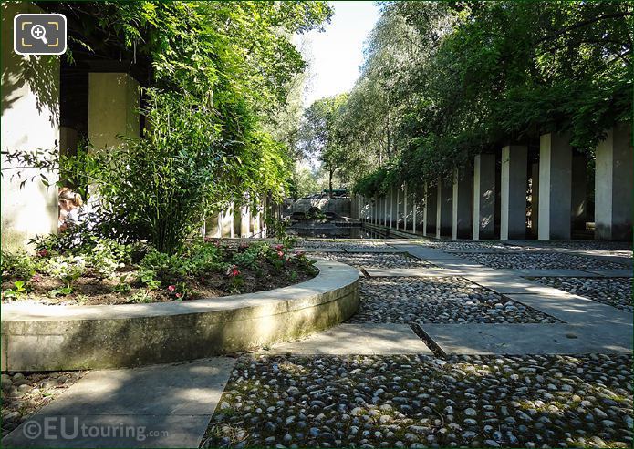 Pergola walkways Jardin Romantique