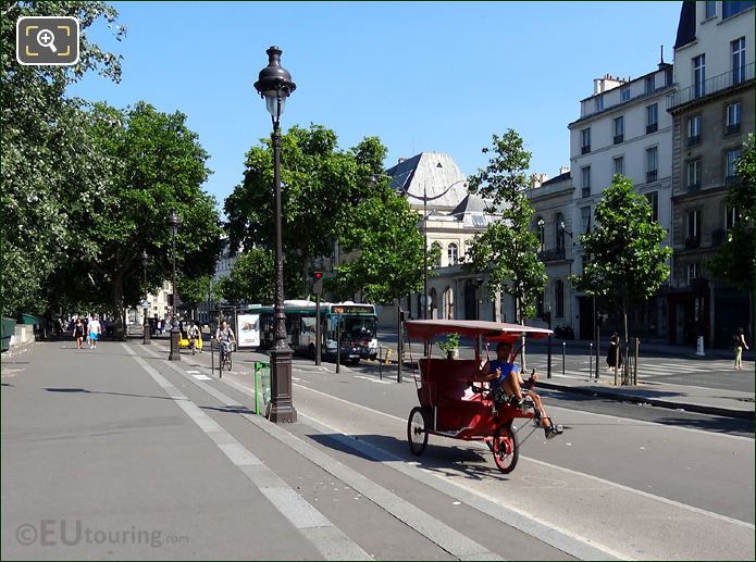 Rickshaws in Paris