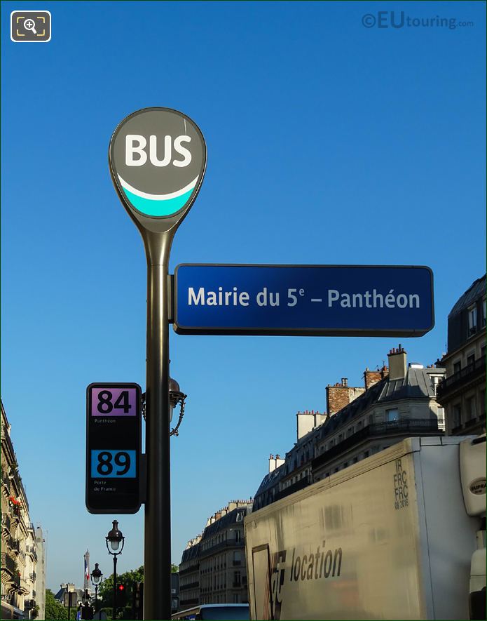 Mairie du 5e - Pantheon bus stop for buses 84 and 89