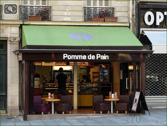 Pomme de Pain Cafe on Rue Soufflot Paris