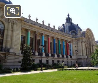Petit Palais columns decorated different colours