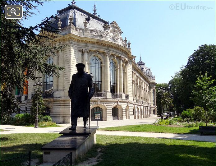 Winston Churchill statue at the Petit Palais