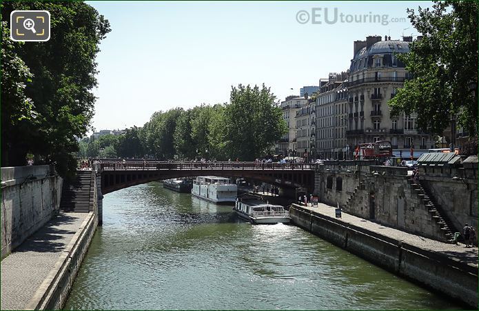 Pont au Double within the 4th Arrondessiment Paris