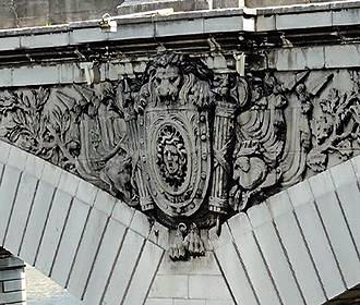 Pont d’Austerlitz sculpture