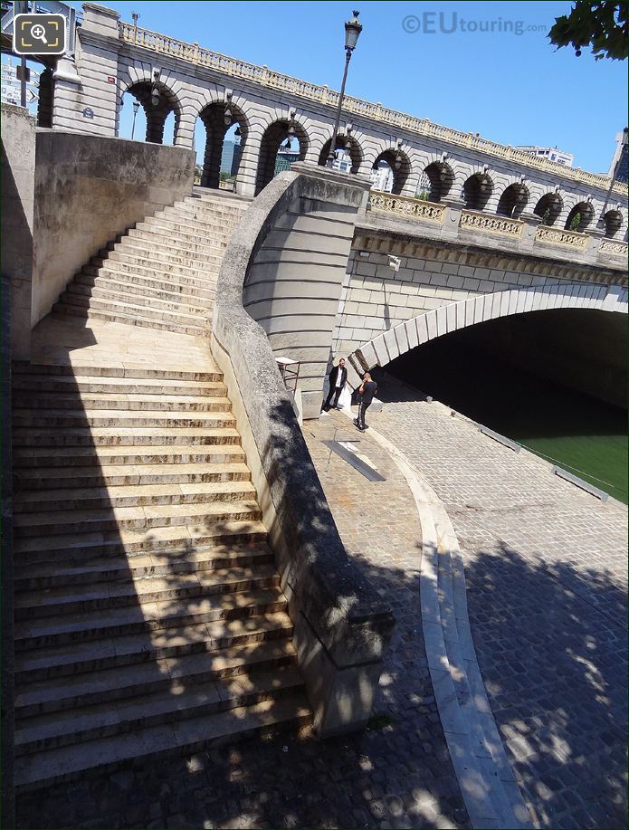 Pont de Bercy stone stairs