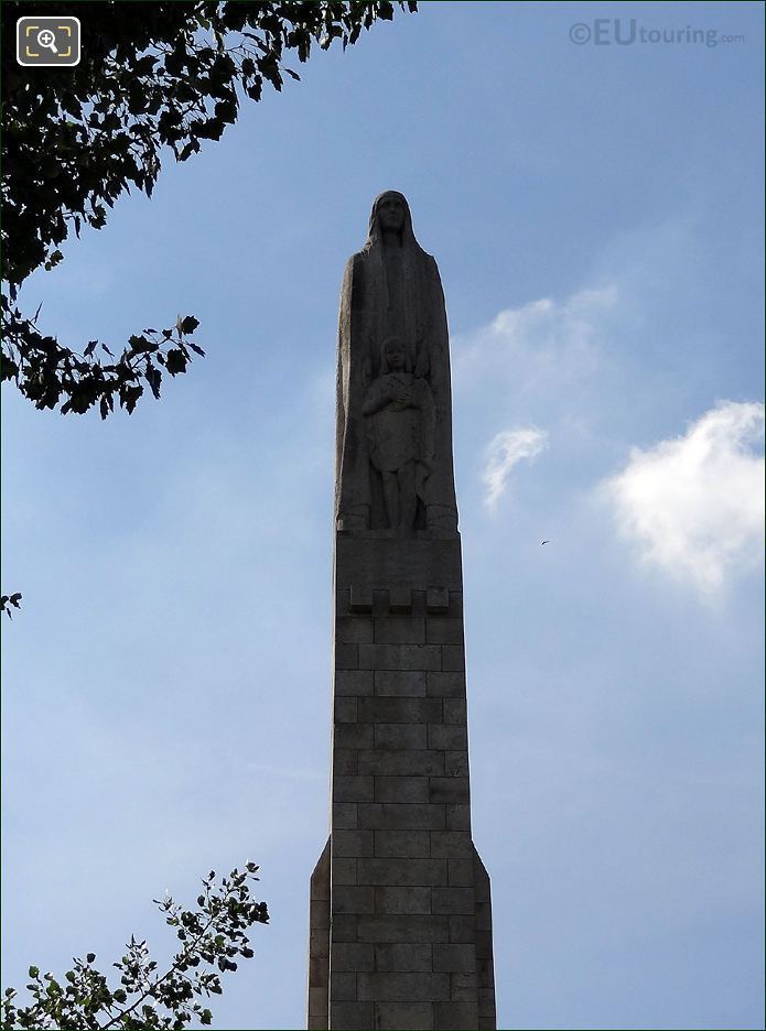 Saint Genevieve statue on Pont de la Tournelle