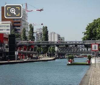 Pont Flottant de la Villette moored